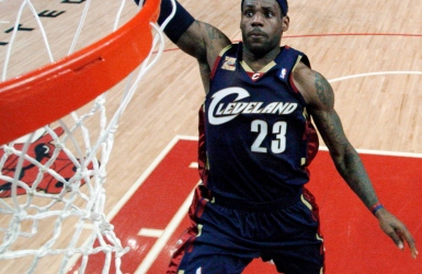 LeBron James revient au 23 LeBron James revient au 23