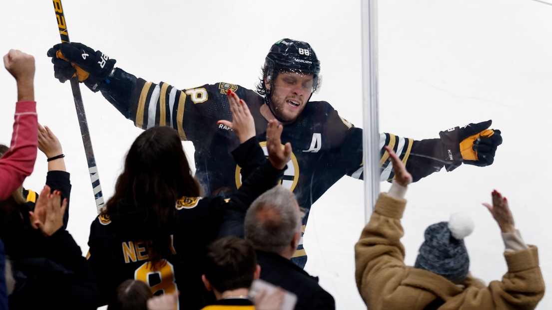 R Sum Lnh Du D Cembre Les Bruins Reviennent De L Arri Re Face Aux