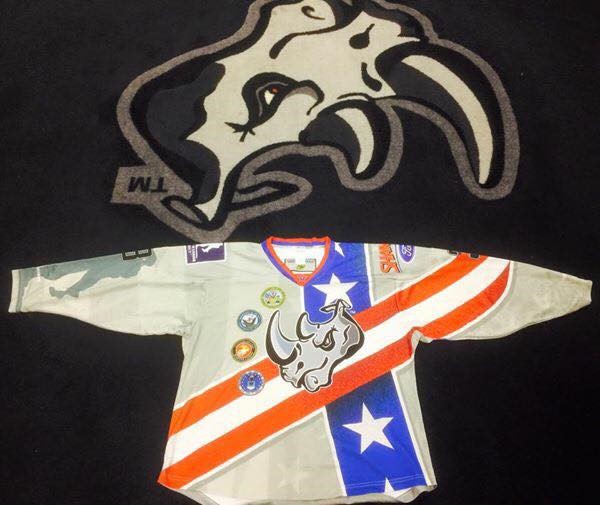 The jersey worn by players of Rhinos at the weekend of the military appreciation for the 2014-2015 season.