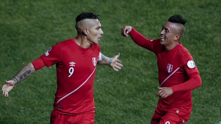 Jose Paolo Guerrero et Christian Cueva