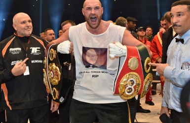 Boxe : Tyson Fury abandonne ses titres