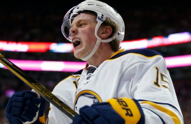 LNH : Jack Eichel se blesse à l'entraînement