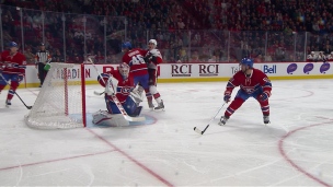 Hoffman avec un tir parfait! Hoffman avec un tir parfait!