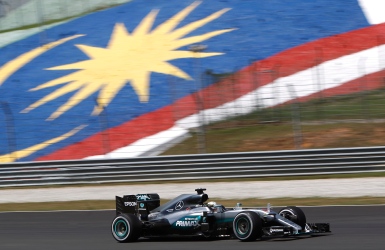 F1 : match nul entre Rosberg et Hamilton
