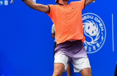 ATP : un premier titre pour Karen Khachanov