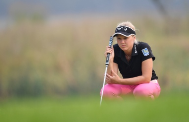 LPGA : Henderson à un coup de la tête