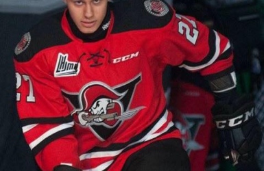 Les Voltigeurs frappent vite et l'emportent