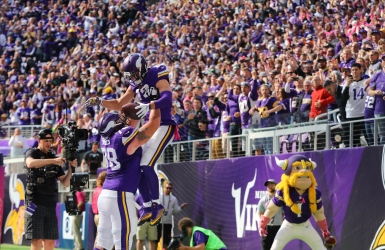 Les Vikings encore invaincus, pas les Eagles