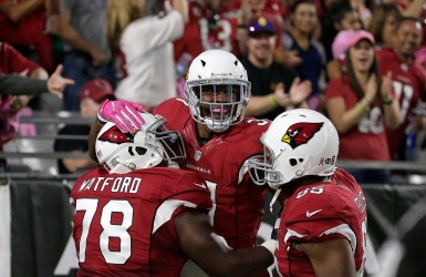 Johnson et les Cardinals écrasent les Jets