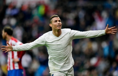 Le Real Madrid bat Gijon avant le Real