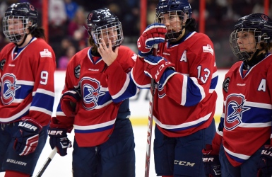 Ouellette donne la victoire aux Canadiennes