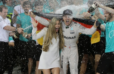 Nico enfin champion, comme Keke en 1982