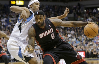 Nouvelle marque de Lebron dans la victoire Nouvelle marque de Lebron dans la victoire