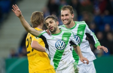 Wolfsburg rejoint Dortmund dans le carré d'as Wolfsburg rejoint Dortmund dans le carré d'as