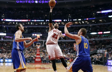 Les Bulls contiennent les Warriors Les Bulls contiennent les Warriors