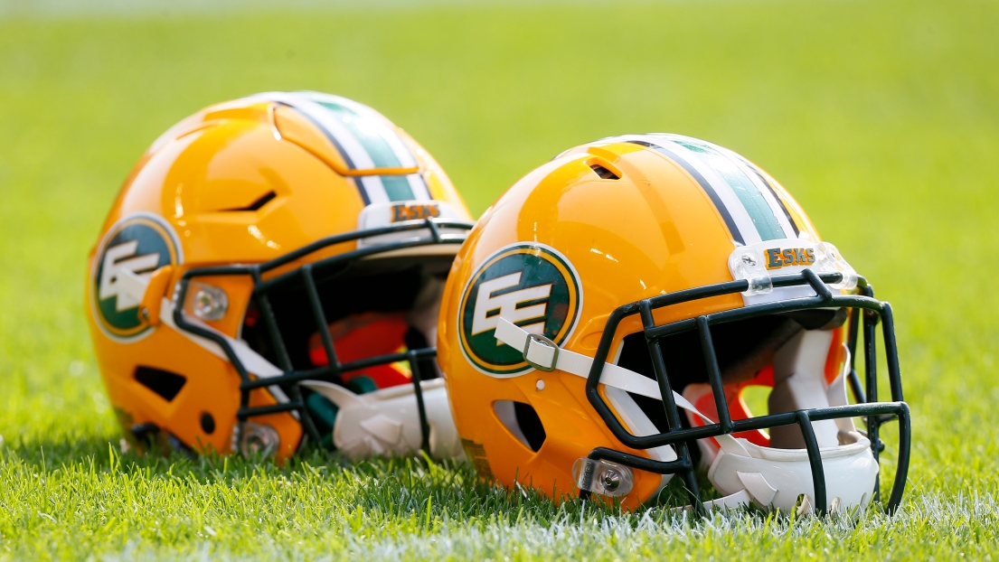 Des casques de l'Équipe de football d'Edmonton