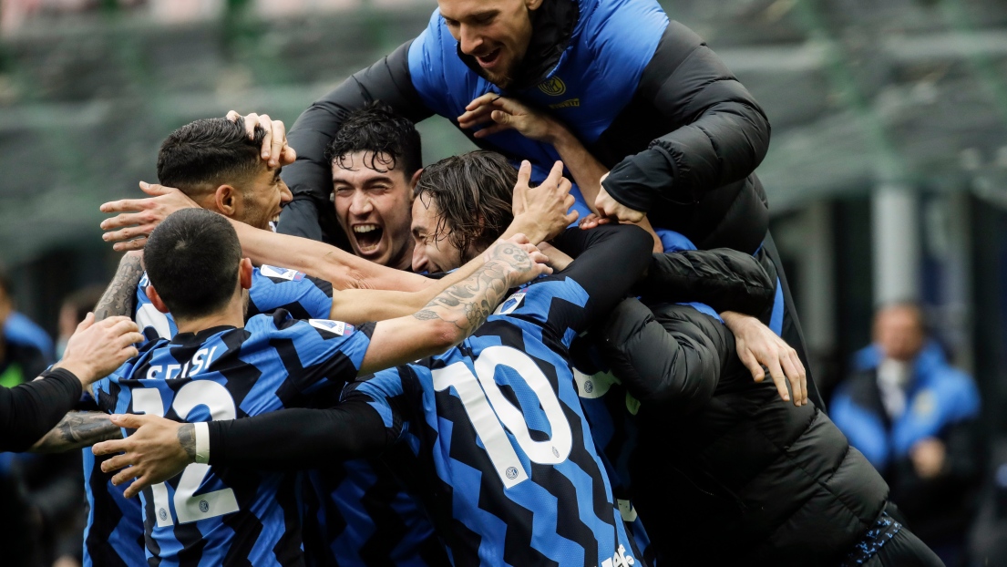 Des joueurs de l'Inter Milan célébrant un but.