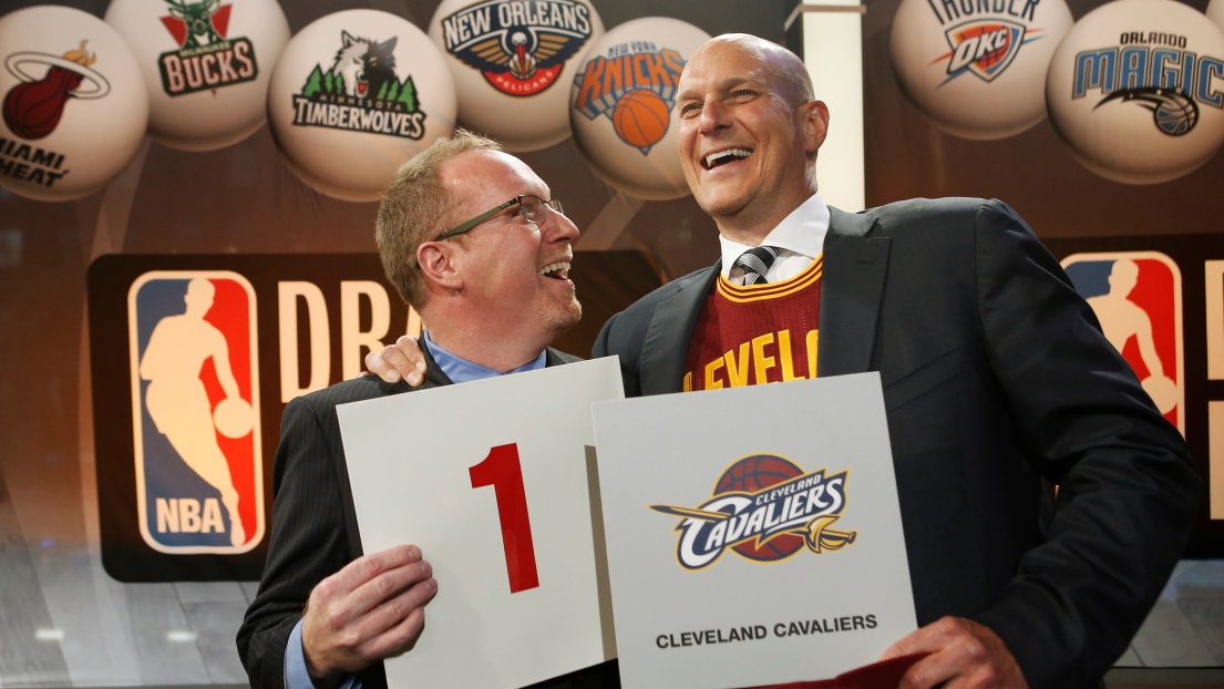 Le directeur général des Cavaliers, David Griffin, et l'un des propriétaires, Jeff Cohen. 