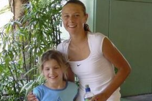 Eugenie Bouchard et Maria Sharapova en 2002