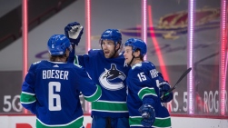 Canucks3.jpg