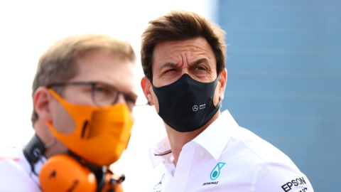Wolff et Mercedes tirent le signal d'alarme