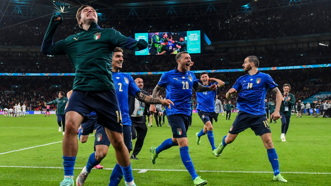 L'Italie célèbre après la victoire face à l'Espagne
