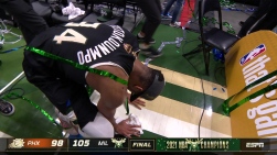 giannis.jpg