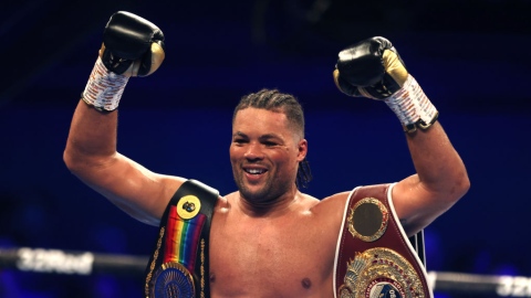 Joe Joyce arrête Carlos Takam au 6e round