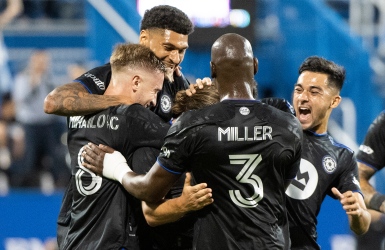 Le CF Montréal profite de l'avantage numérique contre Toronto