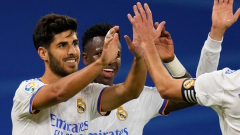 Benzema stratosphérique, Asensio voit triple, le Real Madrid leader