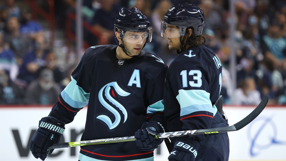 Mark Giordano et Brandon Tanev