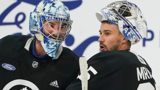Jack Campbell et Petr Mrazek Jack Campbell et Petr Mrazek