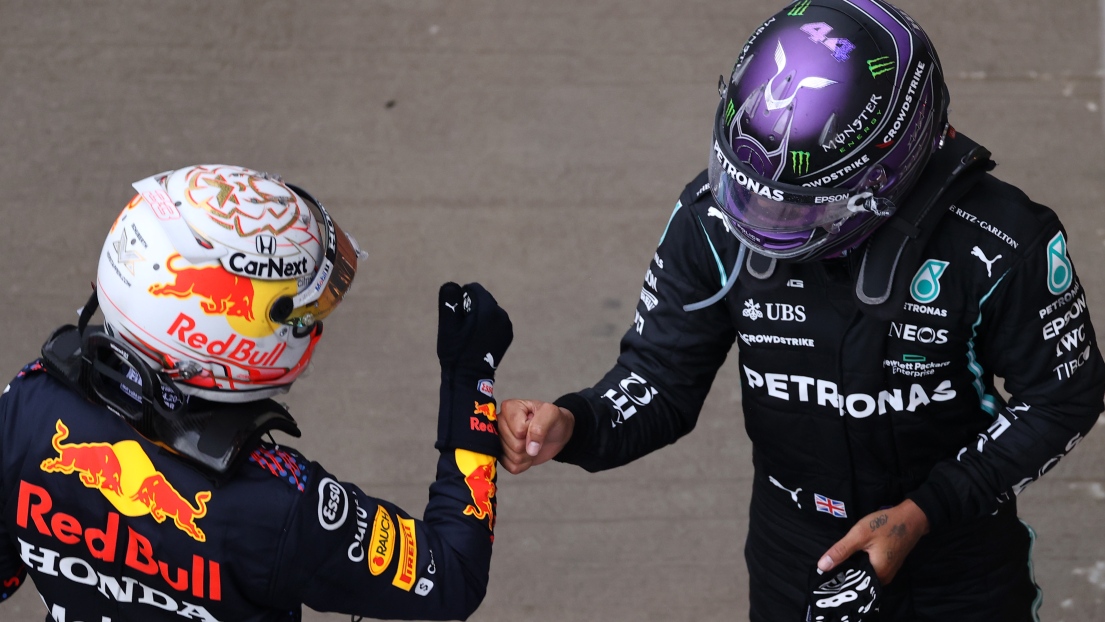 Max Verstappen et Lewis Hamilton