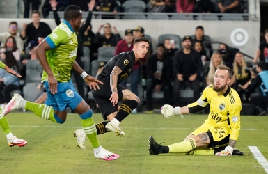 Le LAFC ne fait qu'une bouchée des Sounders