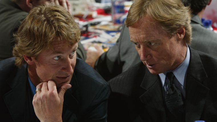 Wayne Gretzky et Michael Barnett