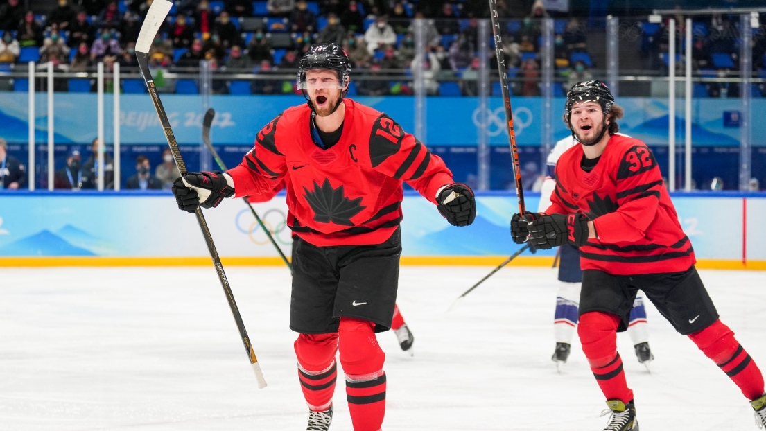 Eric Staal et Mason McTavish 