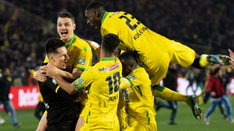Nantes rejoint Nice en finale