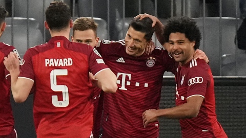 Le Bayern écrase Salzbourg; Liverpool en quarts