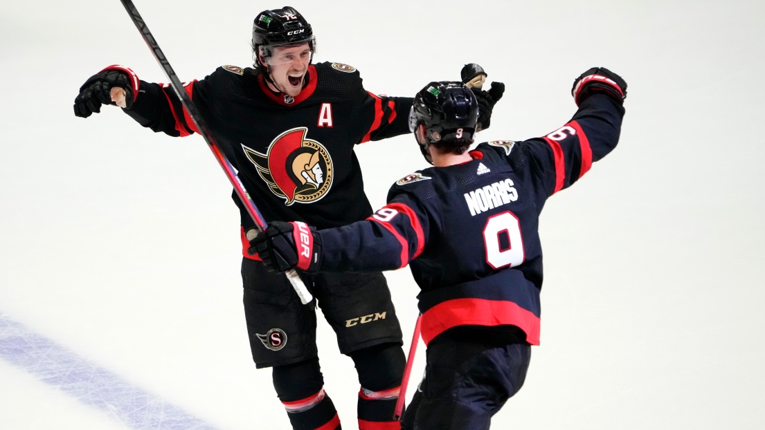 Thomas Chabot et Josh Norris