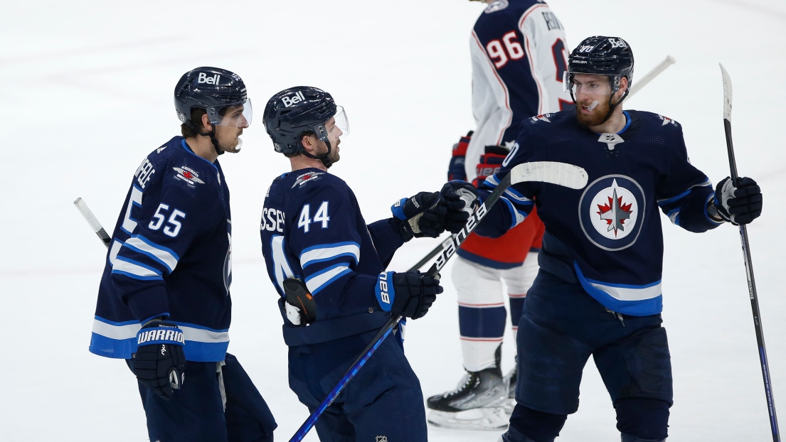 Mark Scheifele, Josh Morrissey et Pierre-Luc Dubois