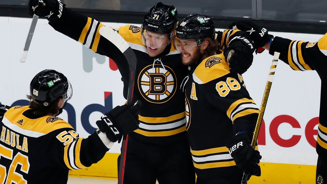 Erik Haula, Taylor Hall et David Pastrnak