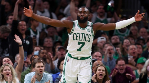 Les Celtics nivellent les chances dans la série