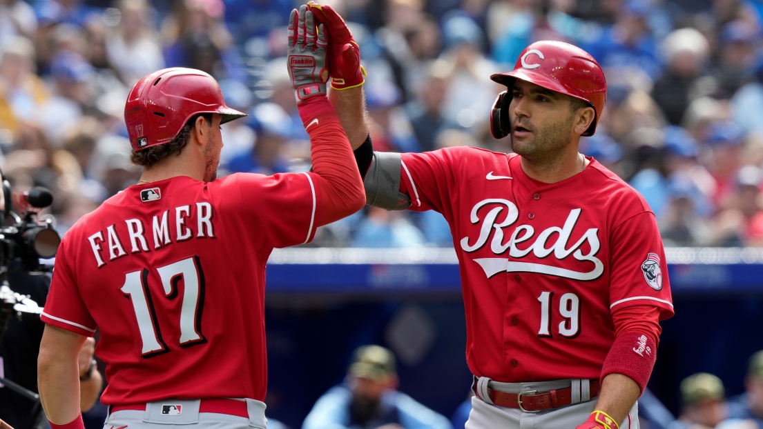 Joey Votto et Kyle Farmer