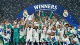 Karim Benzema soulève le trophée de la Ligue des Champions