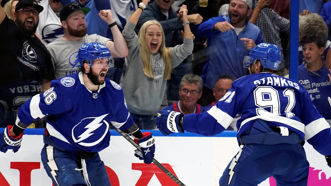 Nikita Kucherov et Steven Stamkos