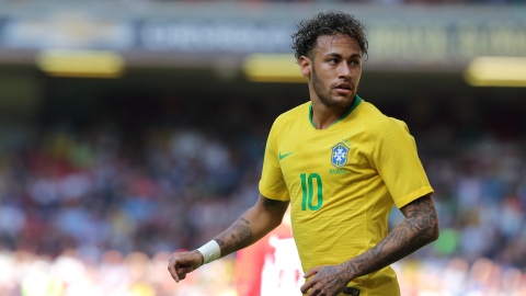 Neymar a rendez-vous avec Pelé et l'histoire