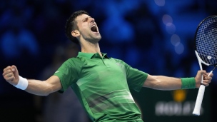 Djokovic retourne en finale aux Finales de l'ATP