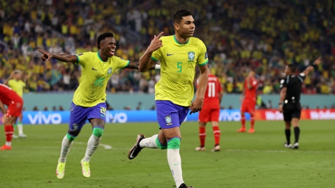 Le Brésil défait la Suisse et se qualifie 