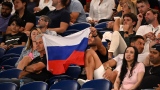 Un drapeau russe dans les estrades des Internationaux d'Australie.