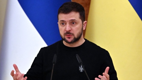 Zelensky dénonce l'« hypocrisie » du CIO